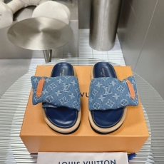 Louis Vuitton Slippers